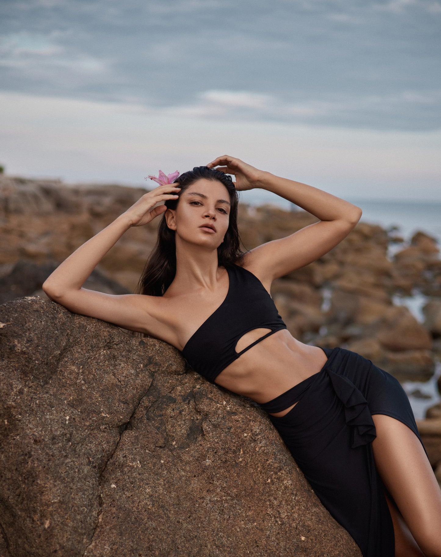 SWEET ESCAPE SKIRT SET MIDNIGHT BLACK